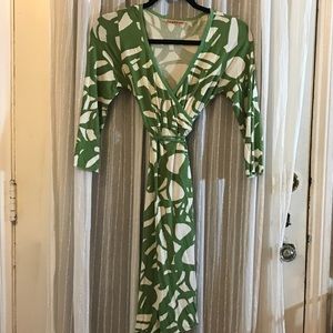 Velvet by Graham and Spencer Green / White Cotton Modal Wrap Midi Dress Size M